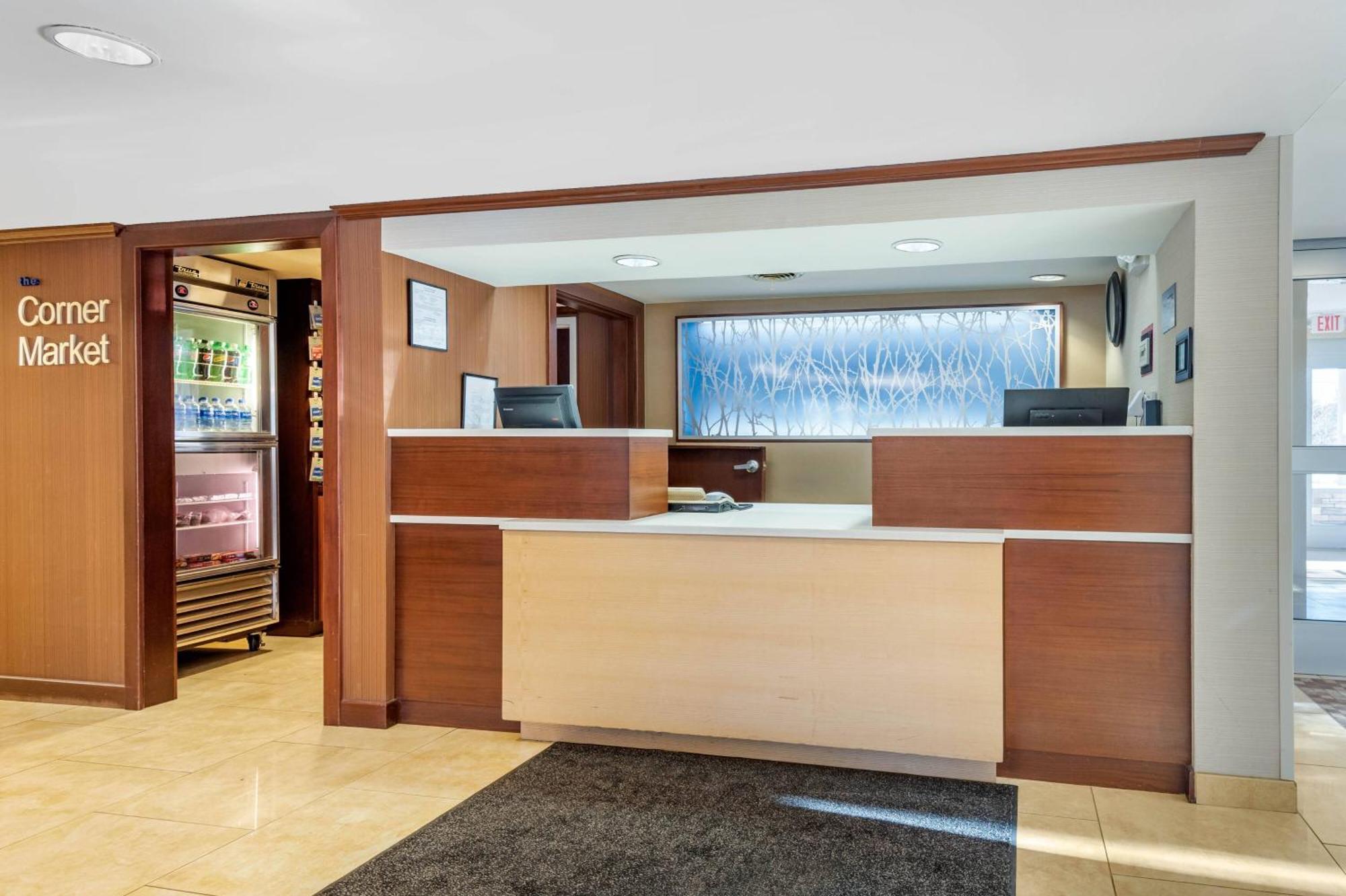 Hotel Fairfield By Marriott & Portland Maine Airport