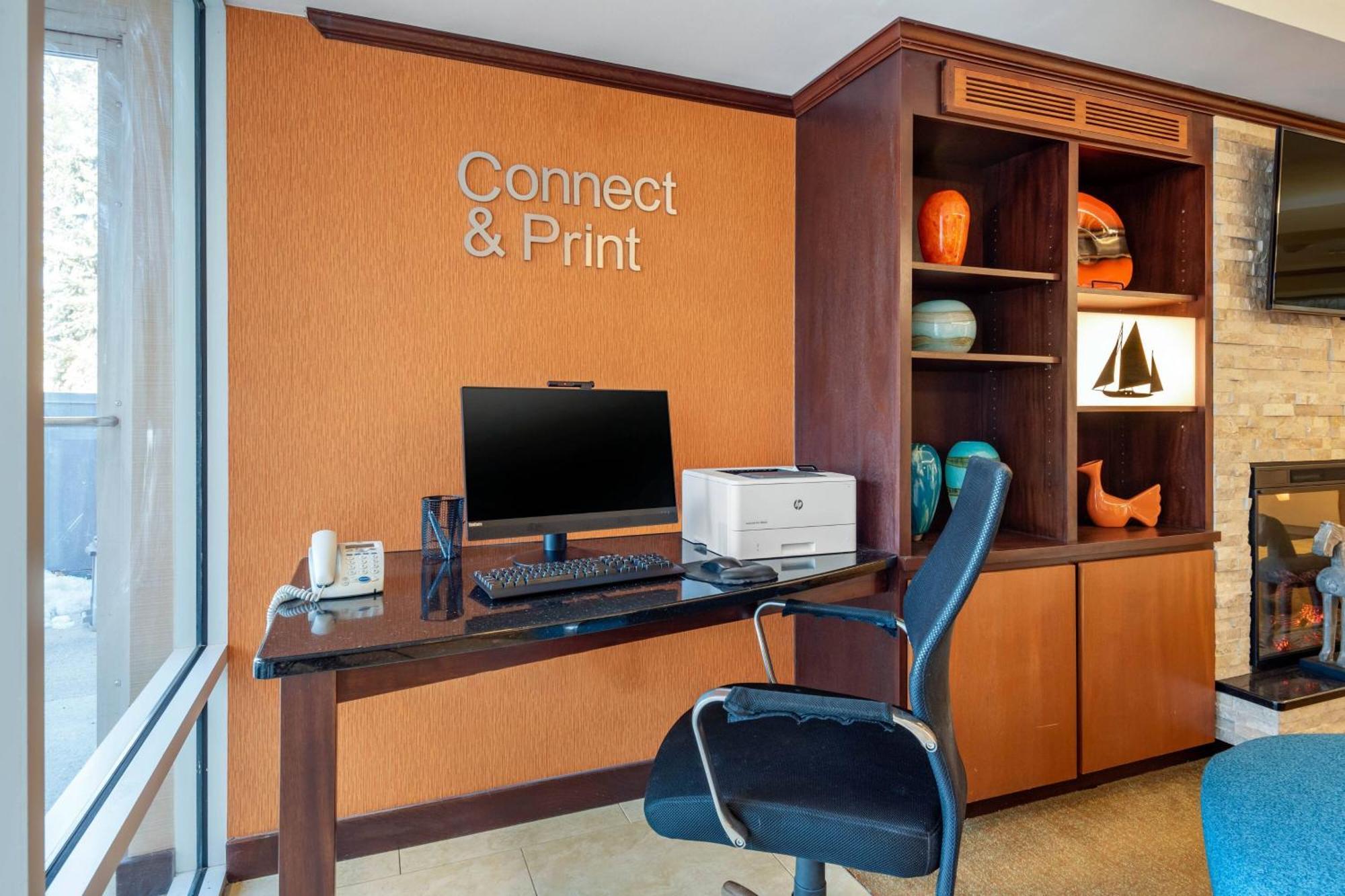 Fairfield By Marriott & Portland Maine Airport Hotel