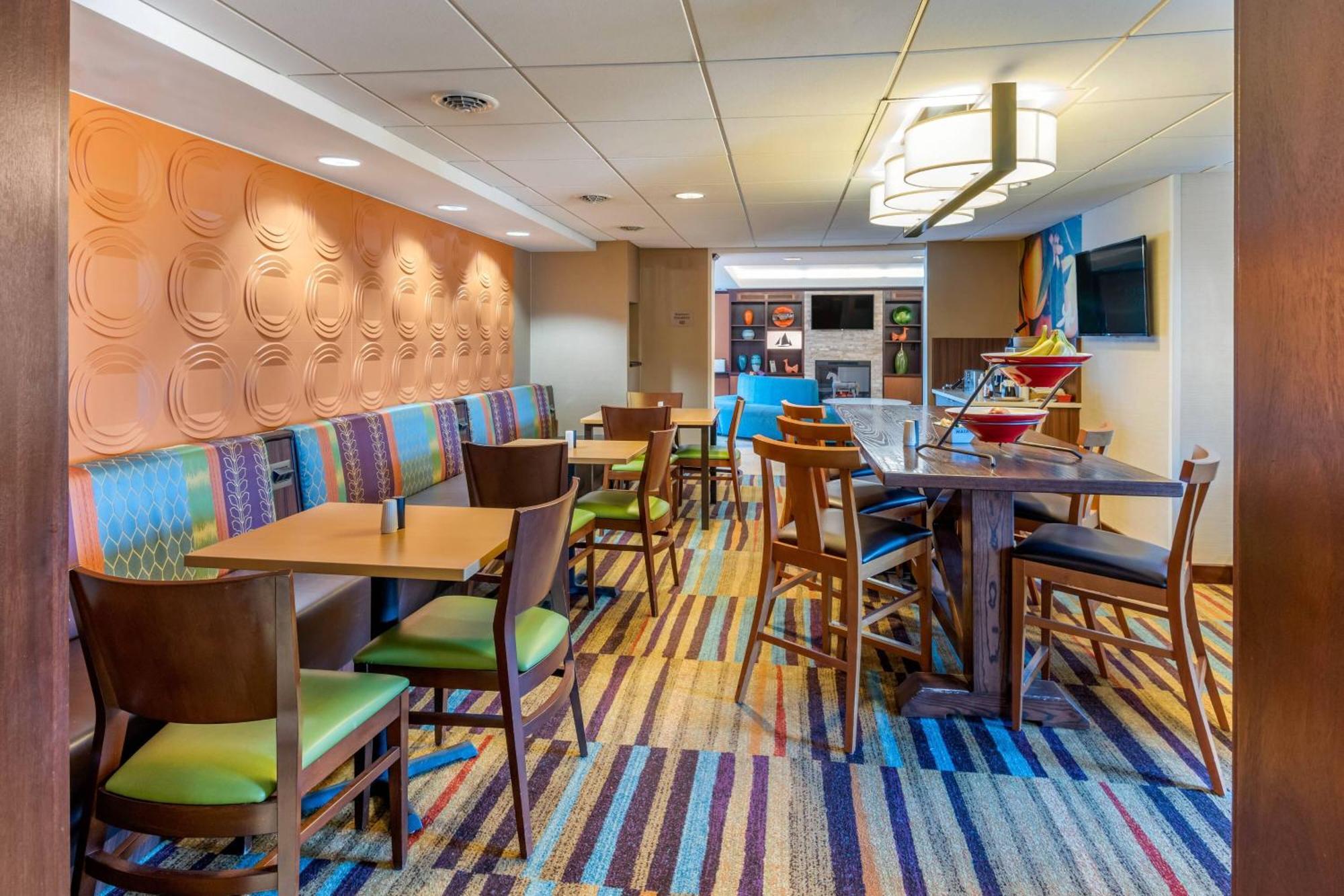 Hotel Fairfield By Marriott & Portland Maine Airport 3*