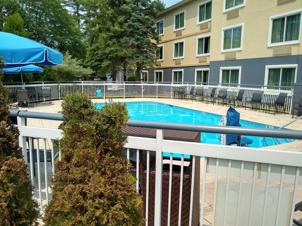 Fairfield By Marriott & Portland Maine Airport Hotel 3*